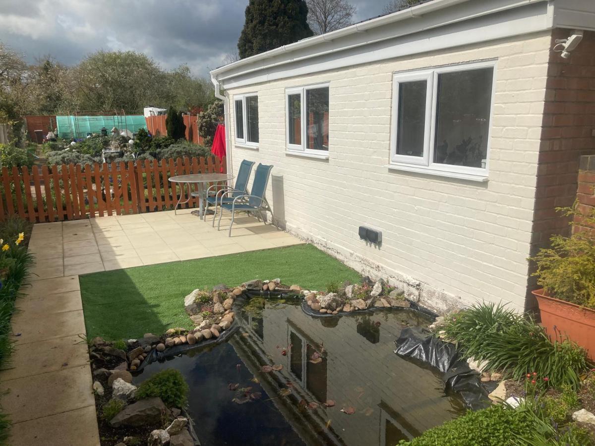 Bob's House Quiet Retreat With Large Shared Garden